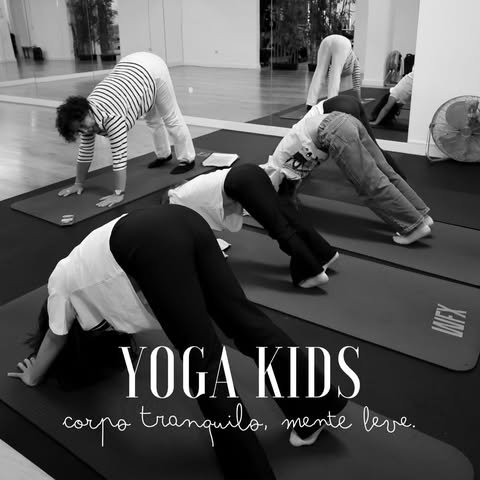 Aula de Yoga Kids na Kiyo